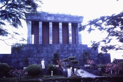 68-29-Hanoi-mausoleum-van-Ho-Chi-Minh