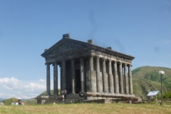 P1100897-Garni