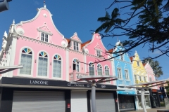 20240107-6-Kleurrijke-huizen-in-Oranjestad