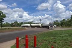 20251218-313-Pine-Creek-road-train