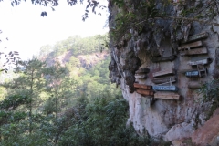 IMG_2849-Sagada-hanging-coffins