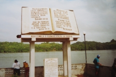 1-Oiapoque-BRA-zicht-op-Oyapock-rivier-en-St.-Georges-Guyana-Fr.