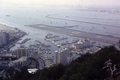 35-03-Gibraltar-jachthaven-en-vliegveld