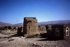 63-09-Huth-typische-Jemenitische-boerderij