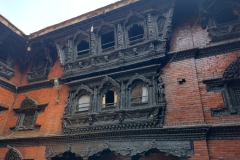 1_20221109-49-Kathmandu-Ghar-at-the-upper-middle-window-we-have-seen-the-living-godess-kopie-kopie