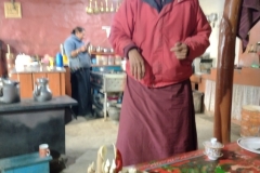 20221123-1-Ghami-monik-maakt-offers-in-ons-hotel