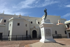 20250724-87-Statue-of-Cristobal-Clombus