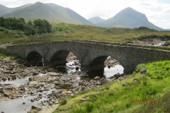 IMG_0677-Oud-brugje-bij-Sligachan-en-Cuillins