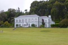 P1020107-Plantation-House-where-lives-the-governor