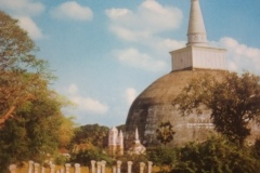 DSC_3933-Dagoba-in-Anuradhapura