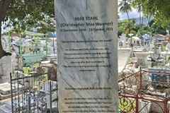 20251211-319-Max-Stahl-independant-hero